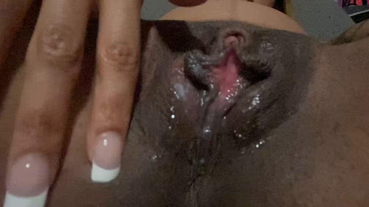 fucking this pregnant pussy