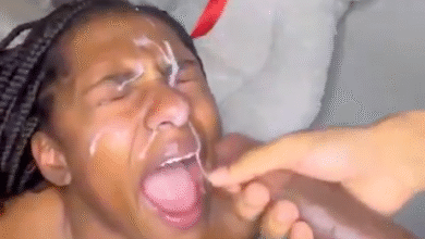 Cum On Her Face
