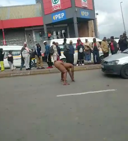 Mzansi lady running naked