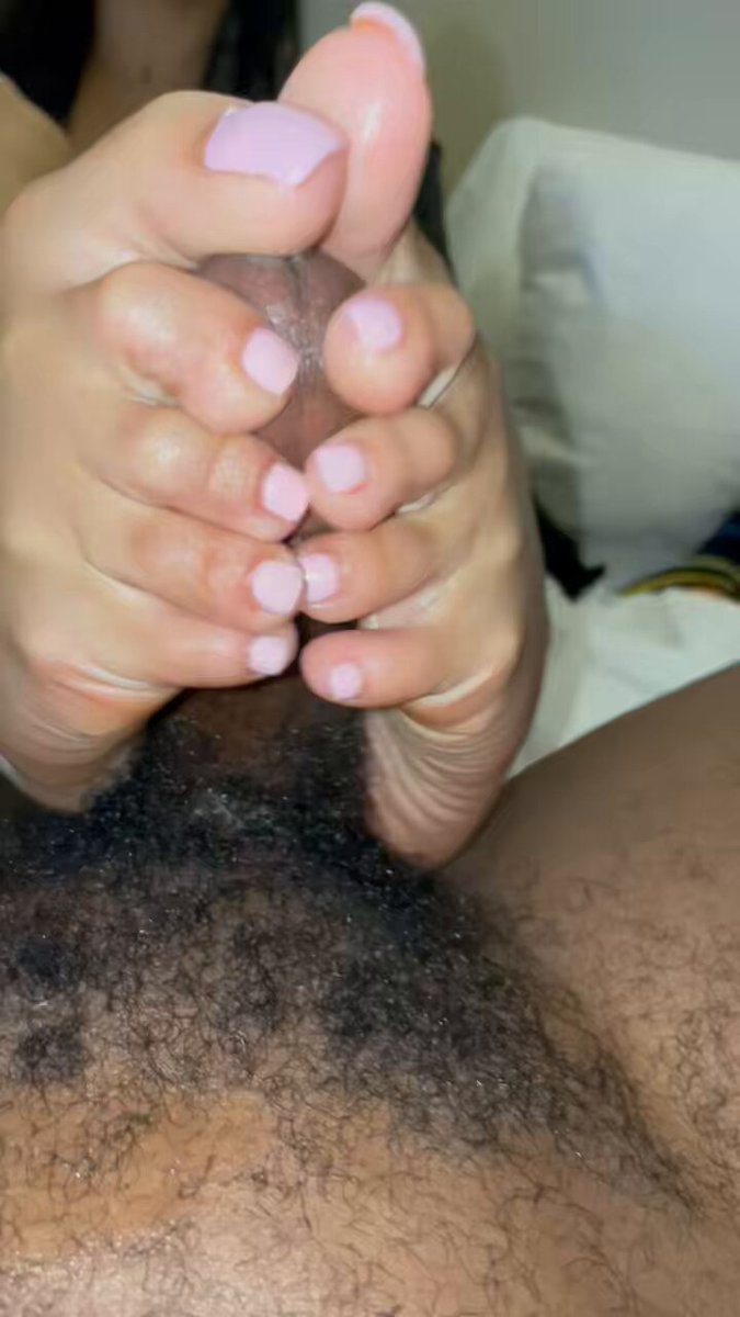 Legendary Toegrip on his dick
