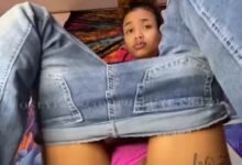 Pants down and fuck a dildo