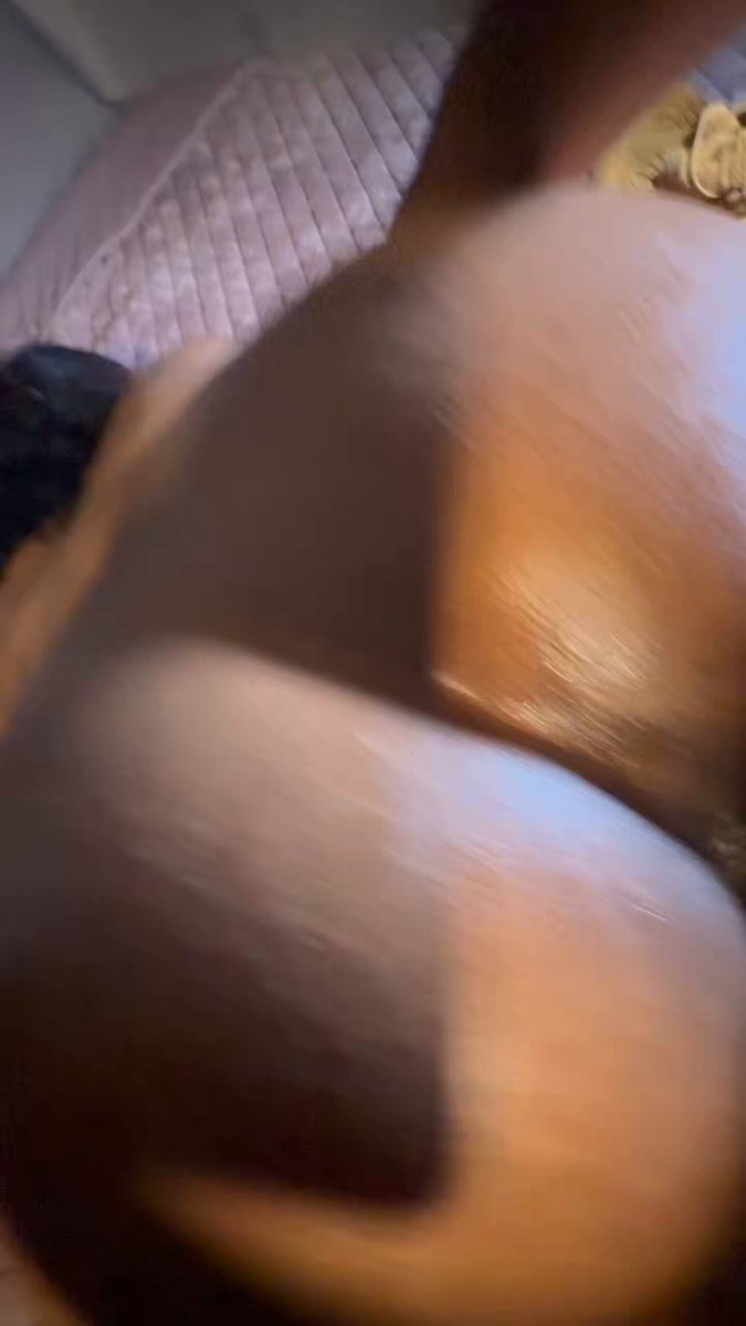 Fuck and finger her pussy