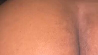 Push it into her ass
